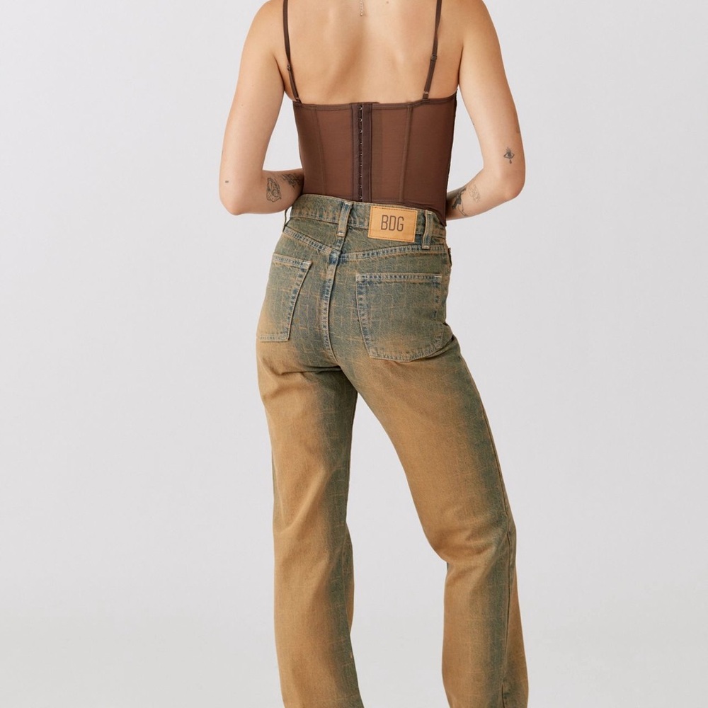 BDG High-Waisted Slim Jean